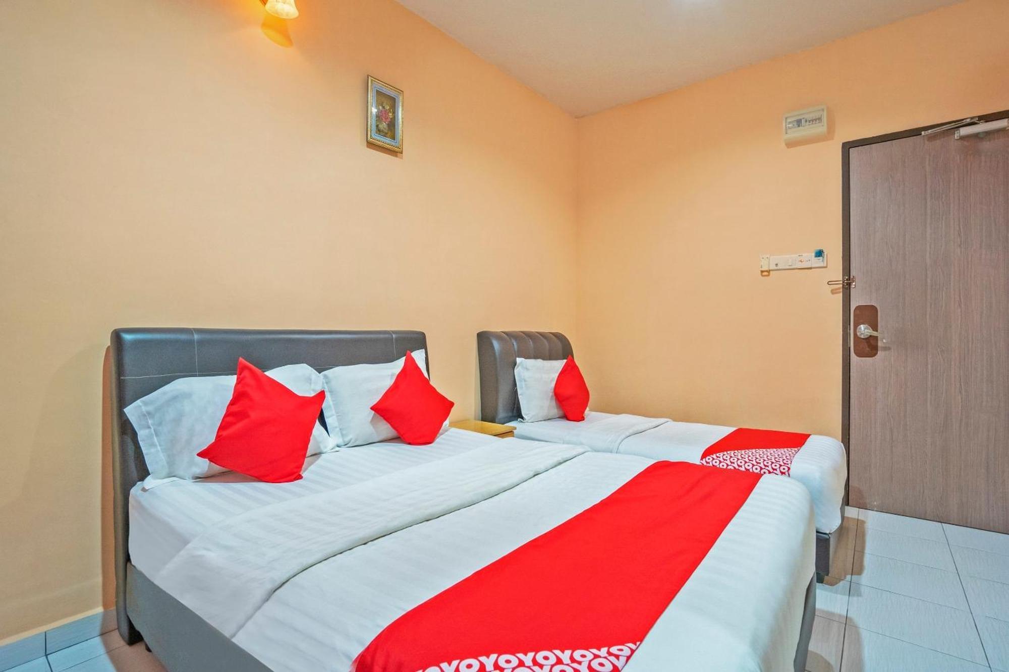 לומוט Sz Hotel מראה חיצוני תמונה