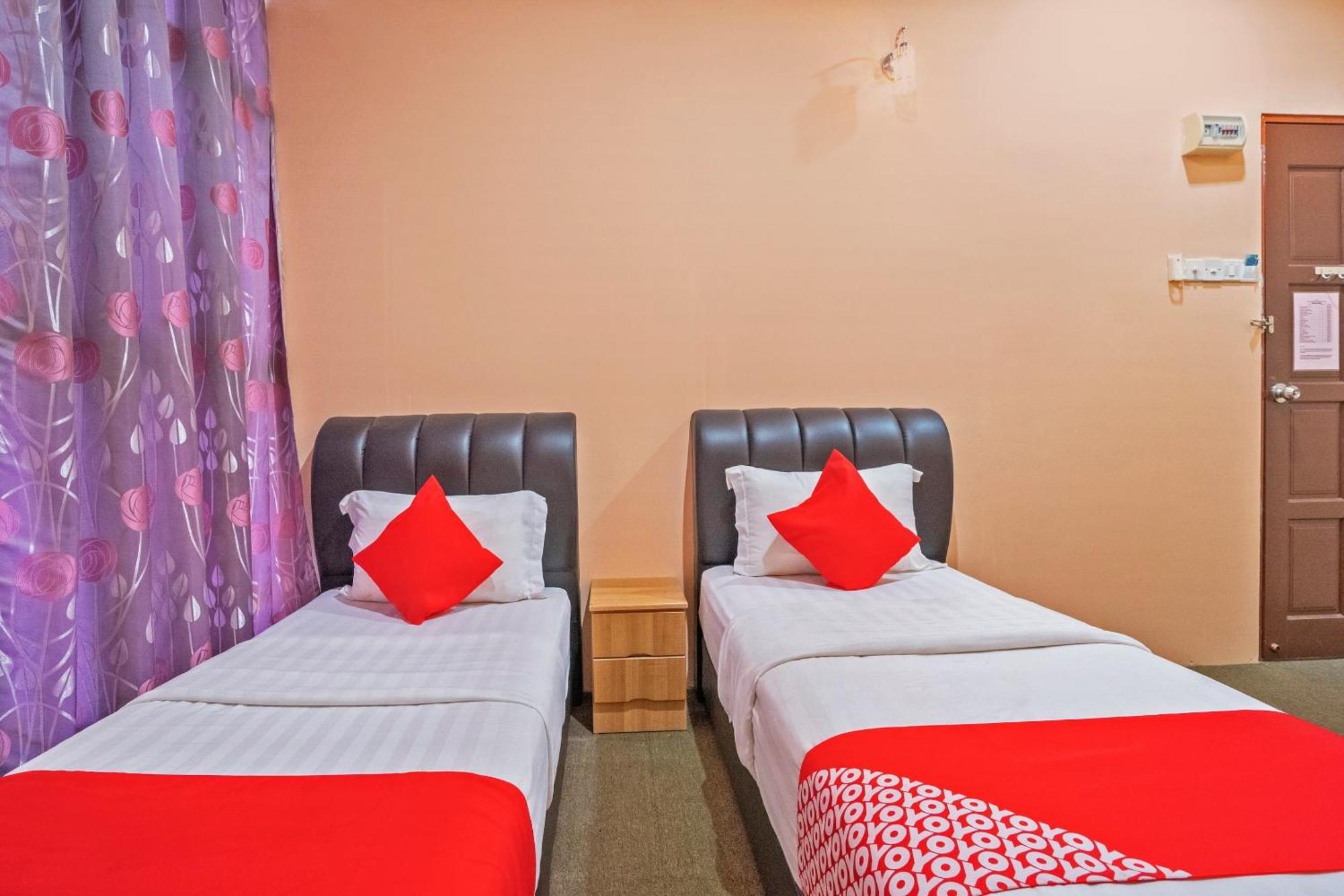 לומוט Sz Hotel מראה חיצוני תמונה