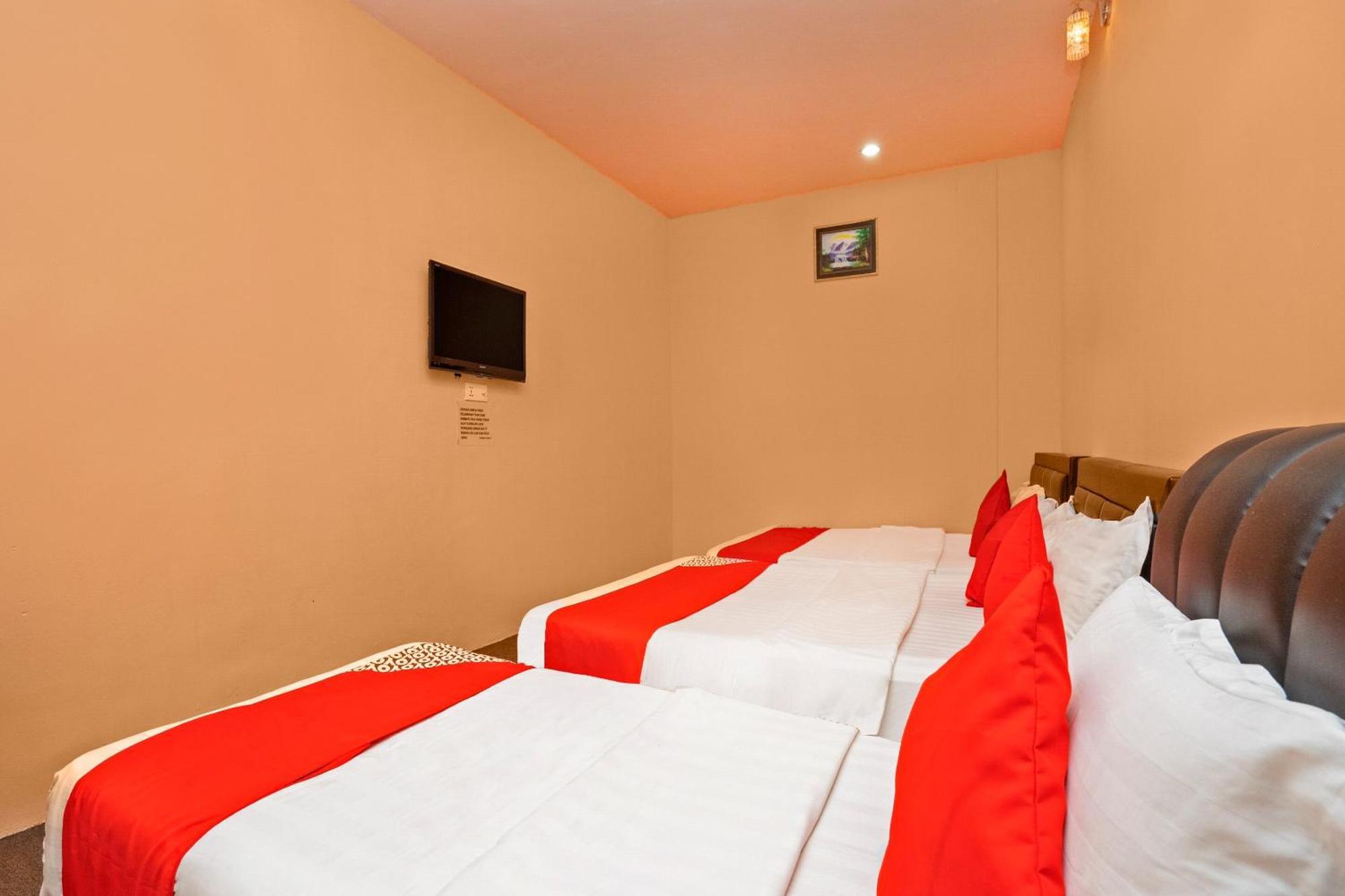 לומוט Sz Hotel מראה חיצוני תמונה