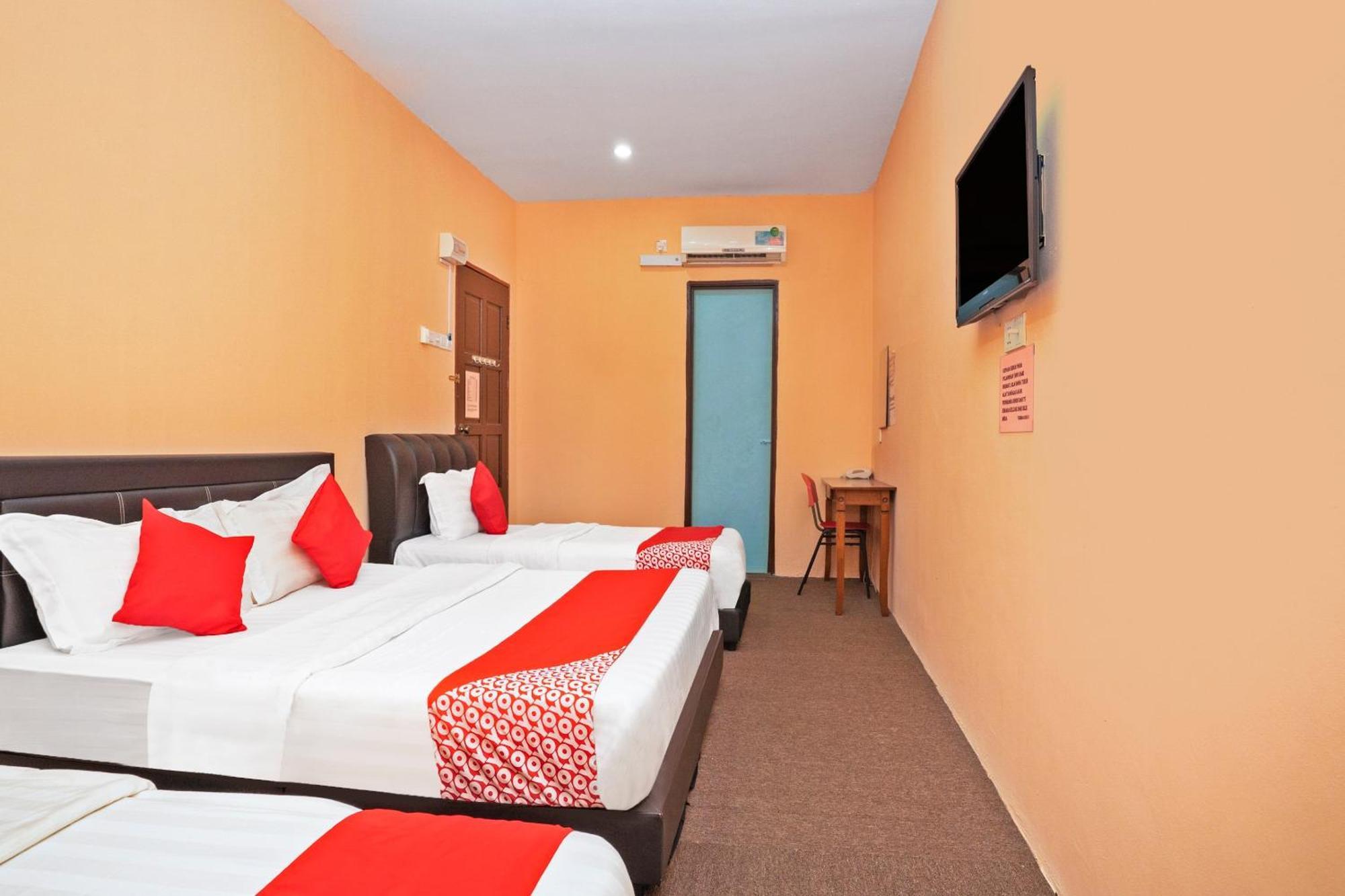 לומוט Sz Hotel מראה חיצוני תמונה