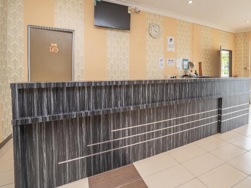 לומוט Sz Hotel מראה חיצוני תמונה